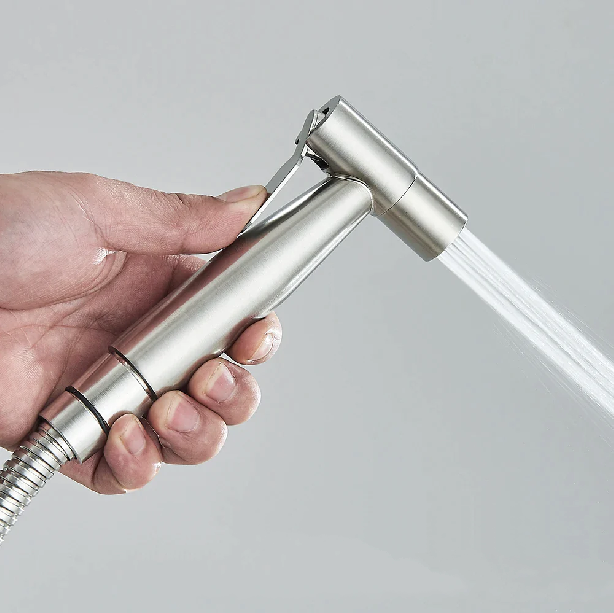 Junips | Toilet-Bidet-Sprayer | Hygienic Cleaning | Convenient and Easy