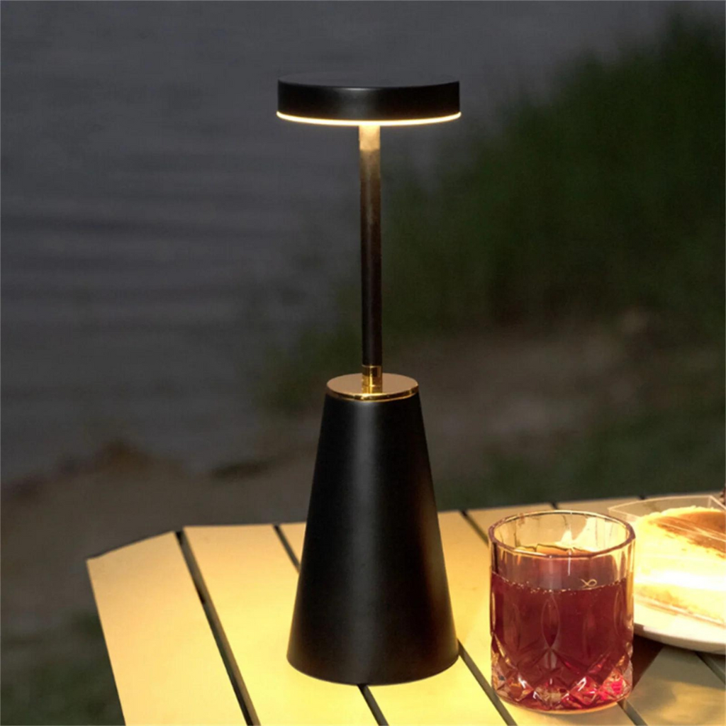 Junips | Rechargeable Wireless Table Lamp