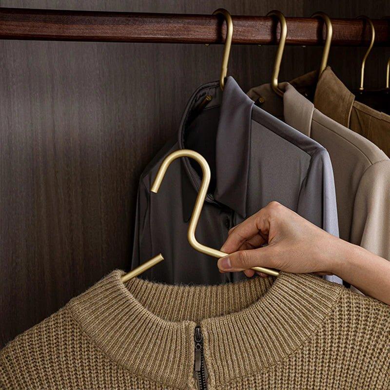 Junips | 5 pieces of hangers made of solid matte gold/silver │ Seamless wardrobe organizer made of metal