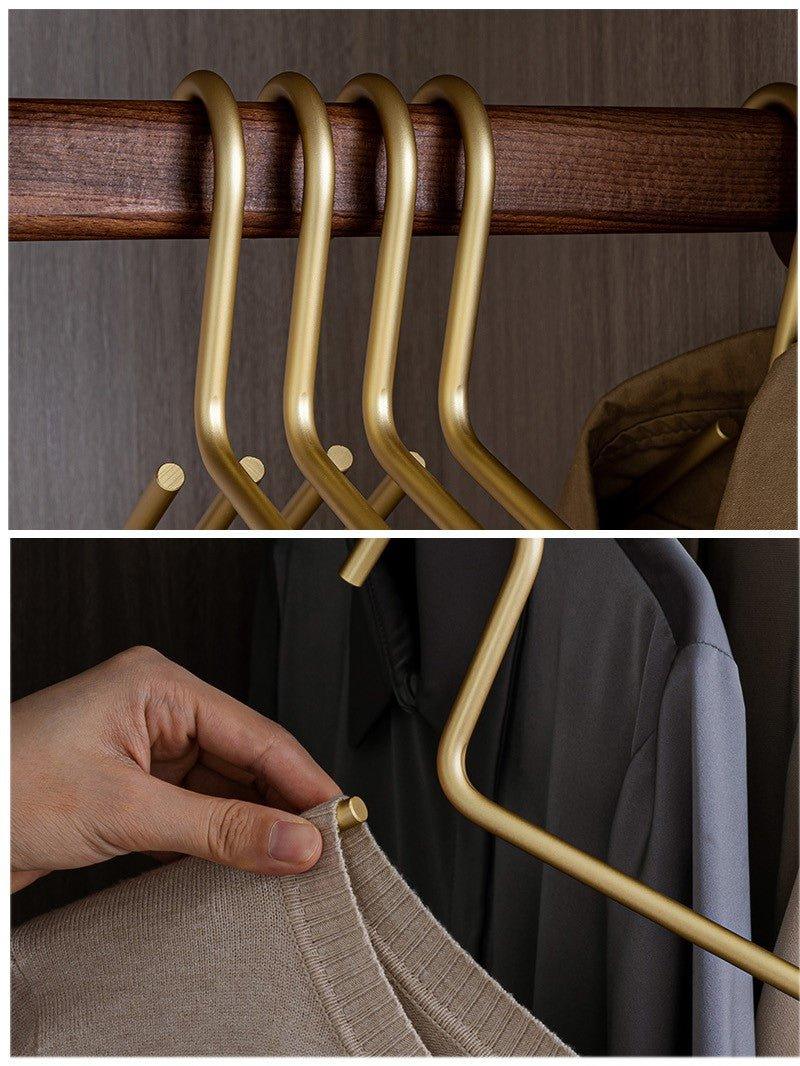 Junips | 5 pieces of hangers made of solid matte gold/silver │ Seamless wardrobe organizer made of metal