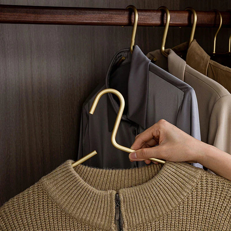 Junips | 5 pieces of hangers made of solid matte gold/silver │ Seamless wardrobe organizer made of metal