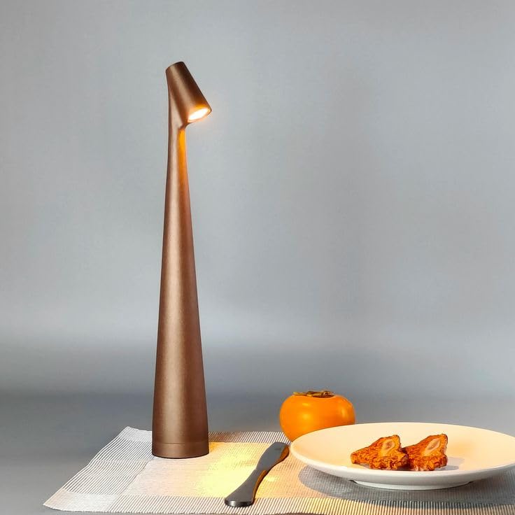 Junips | Table Lamp Modern Red Metal LED Light