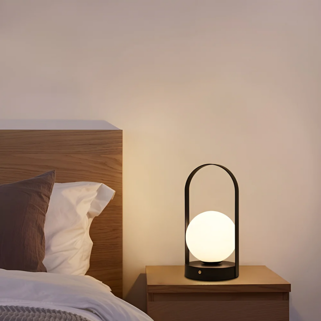 Junips | Modern Table Lamp with Charging Option