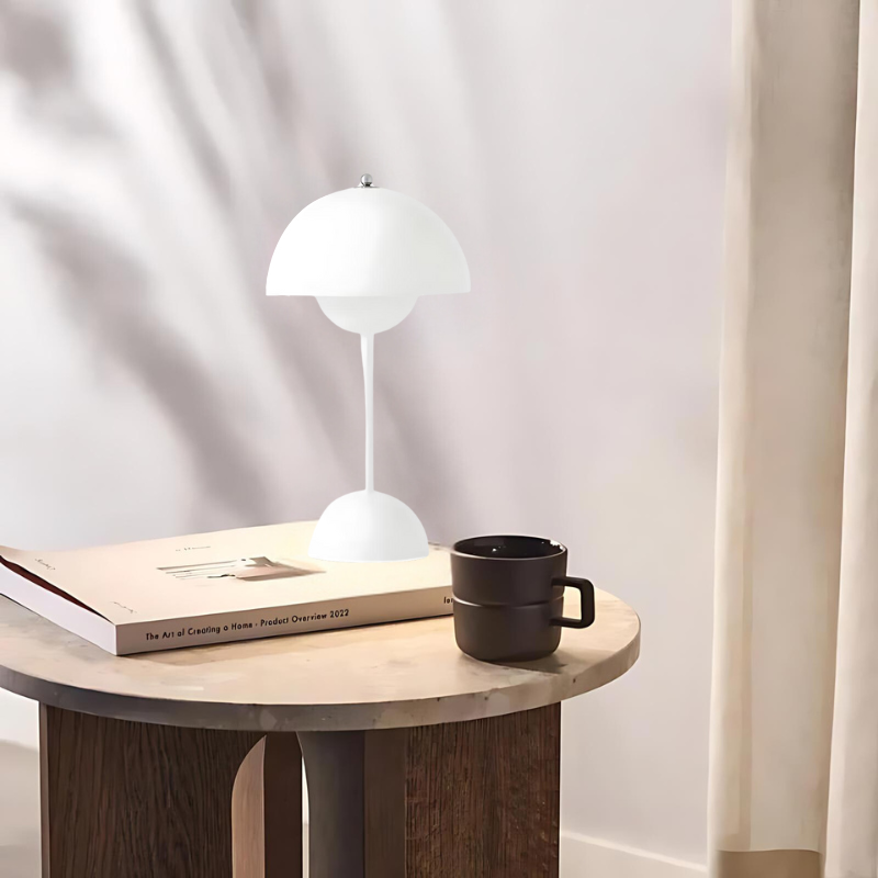 Junips | Modern table lamp in mushroom design with touch control