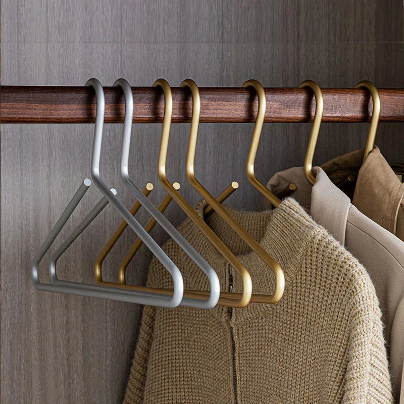 Junips | 5 pieces of hangers made of solid matte gold/silver │ Seamless wardrobe organizer made of metal