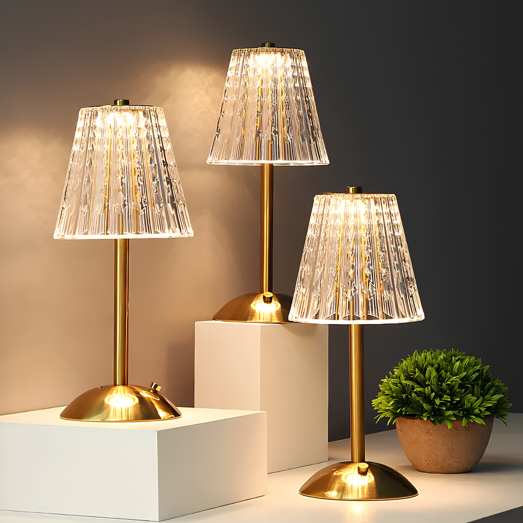 Junips | Crystal table lamp with warm light and built-in battery