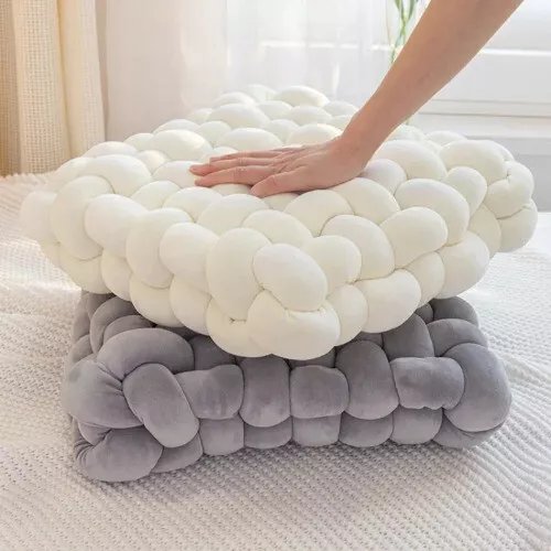 Junips | Knot Pillow