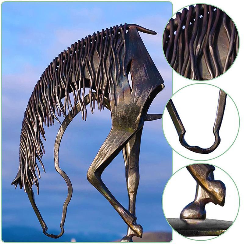 Junips | Horse sculpture decoration