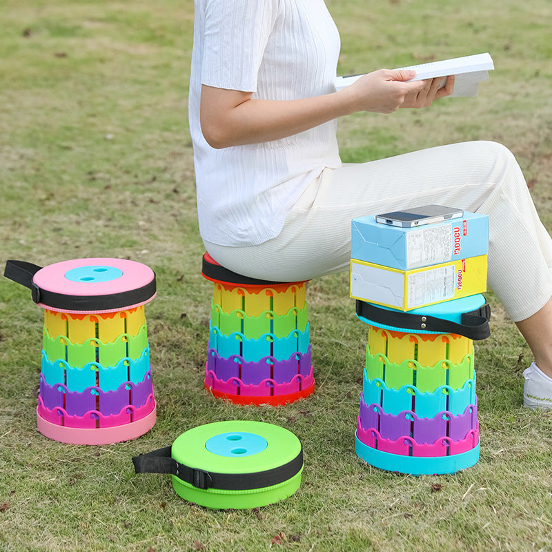Junips | Improved retractable folding stool