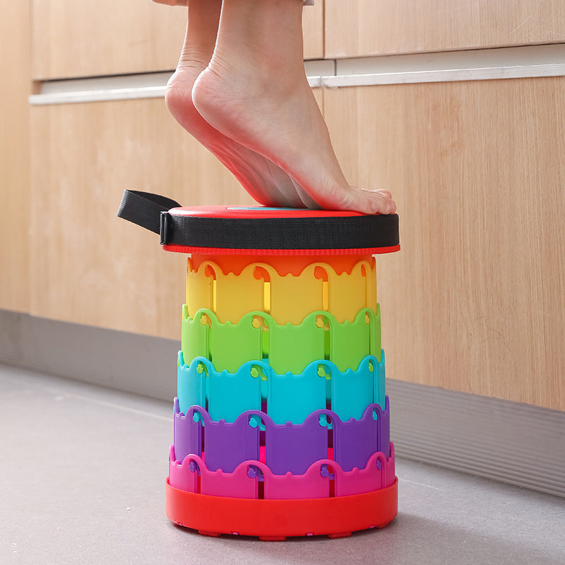 Junips | Improved retractable folding stool