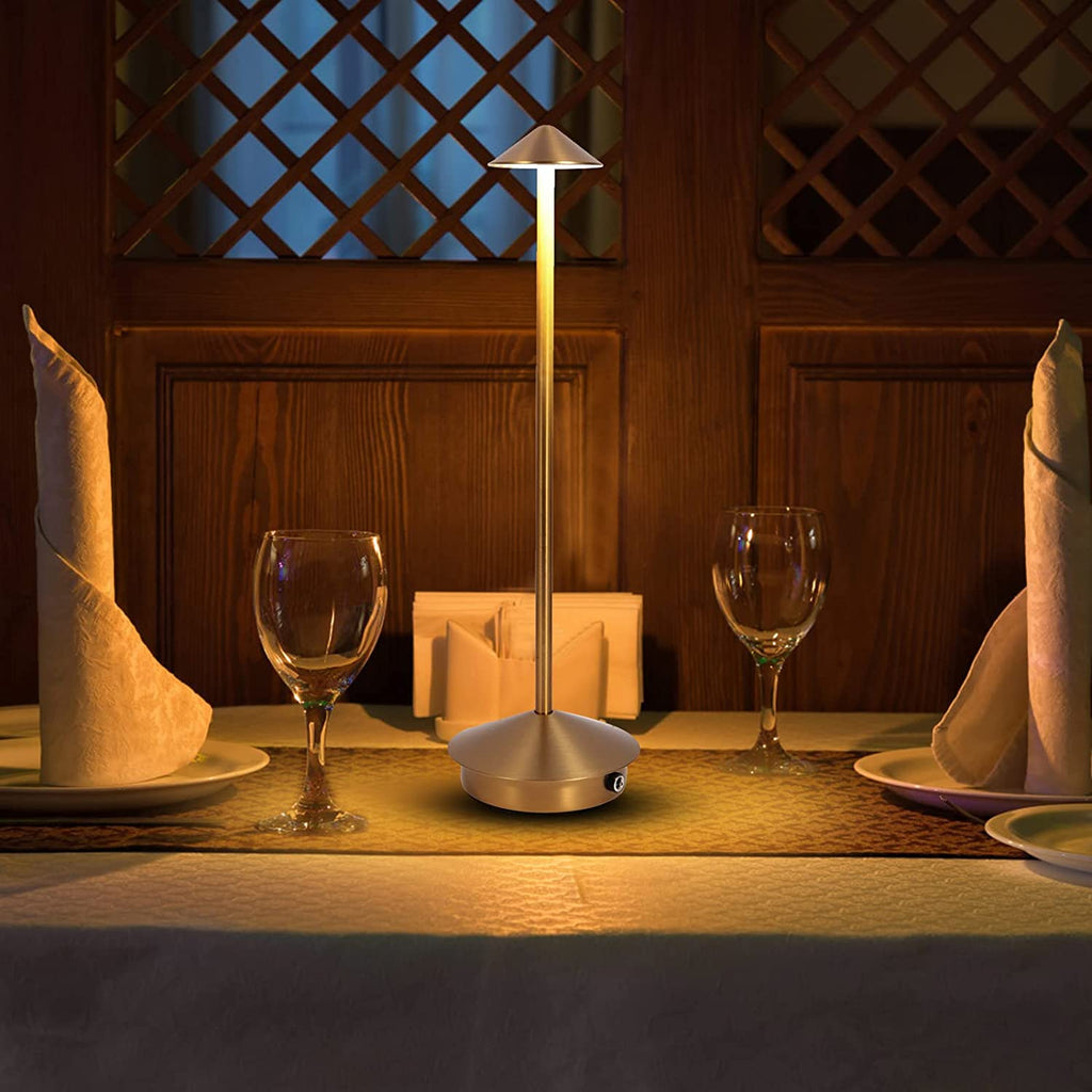 Junips | Portable table lamp - Cordless lamp inspired by dimmable Pina Pro
