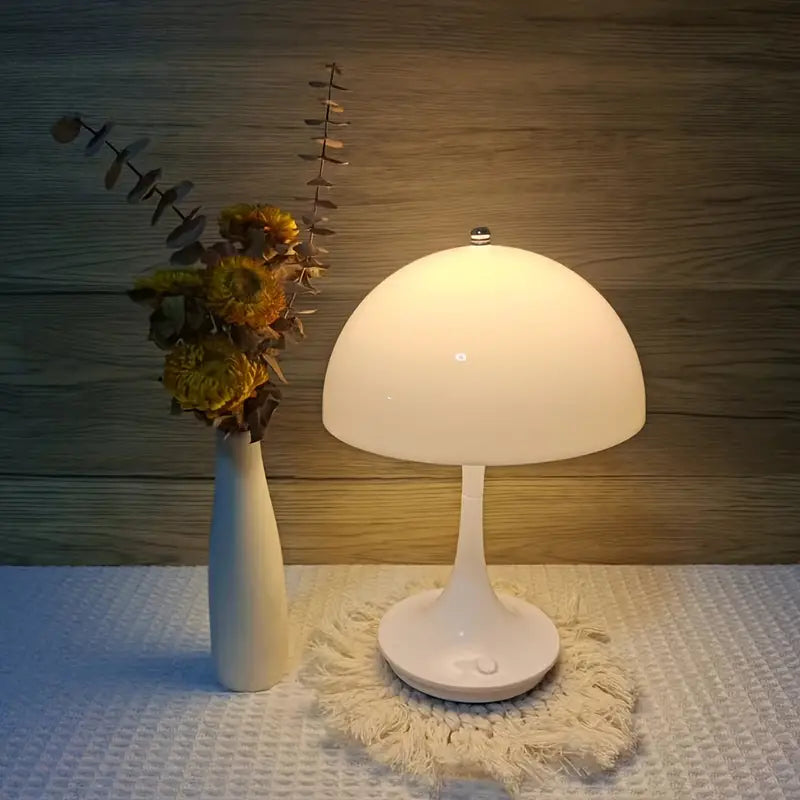 Junips | NordGlow | Luxurious and Modern Table Lamp