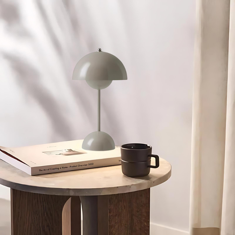 Junips | Modern table lamp in mushroom design with touch control