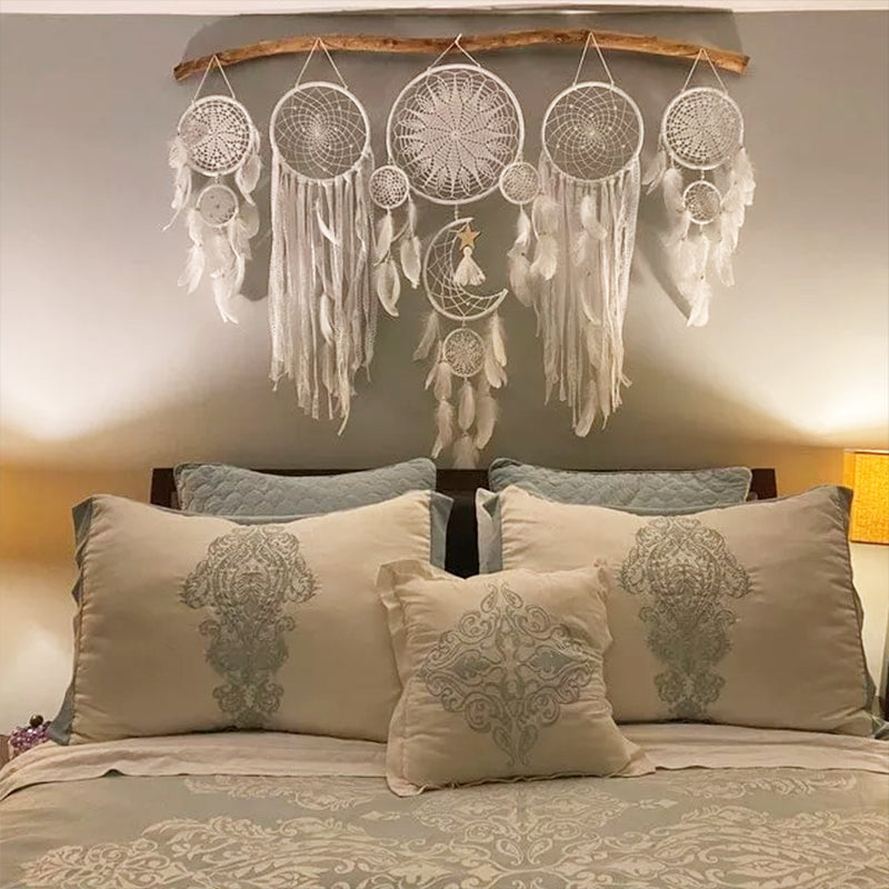 Junips | Dream catcher moon and stars hang over the bed (5 pieces)