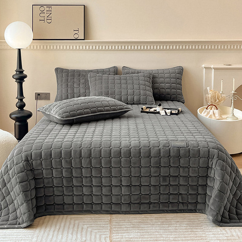 Junips | Modern Soft Throw Blanket with Square Texture – Stylish Fluffy Bed & Sofa Cover