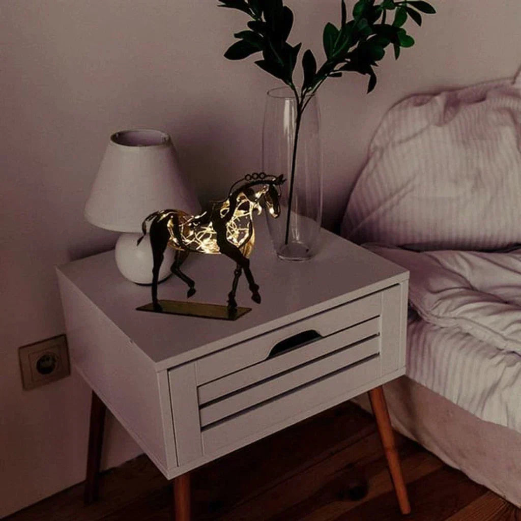 Junips | Horse Sculpture - AdonisMetal - Rustic Elegance - Timeless Decorative Piece