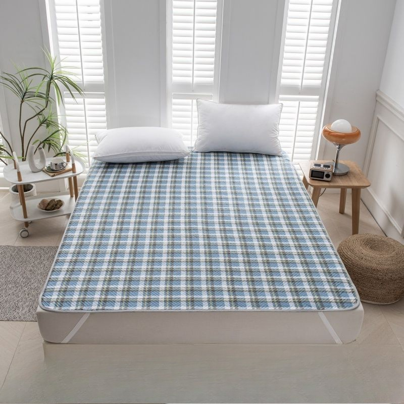 Junips | Dog Cooling Mat Indoor Outdoor Bed Pad