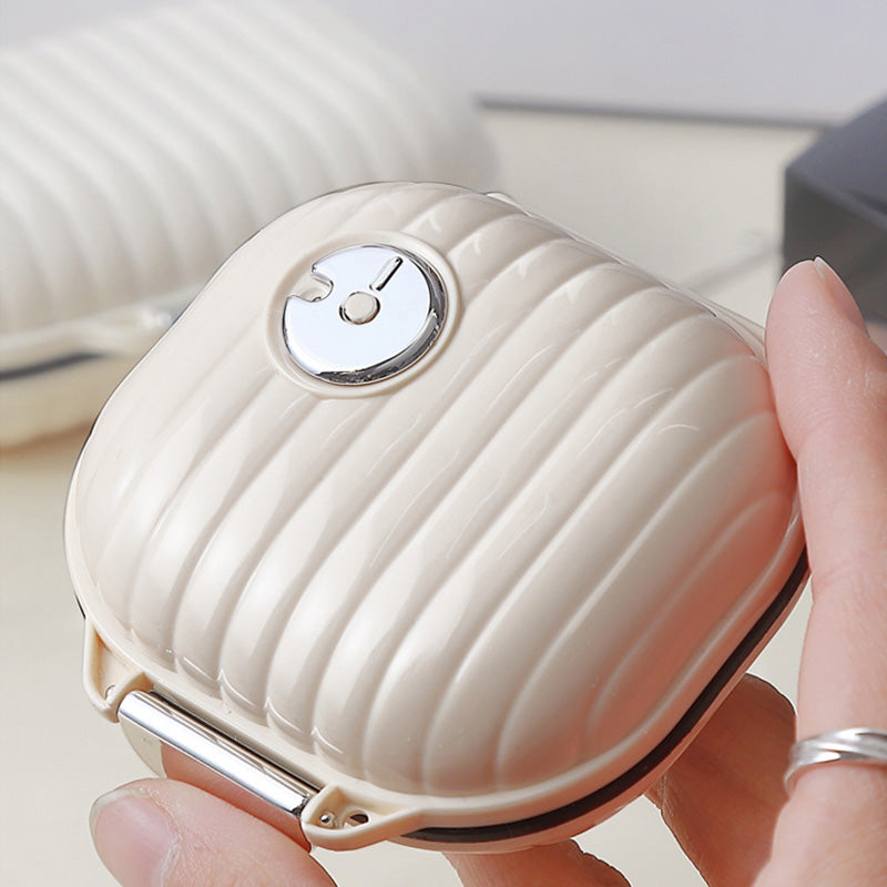 Junips | Portable daily pill box