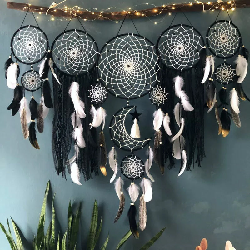 Junips | Dream catcher moon and stars hang over the bed (5 pieces)