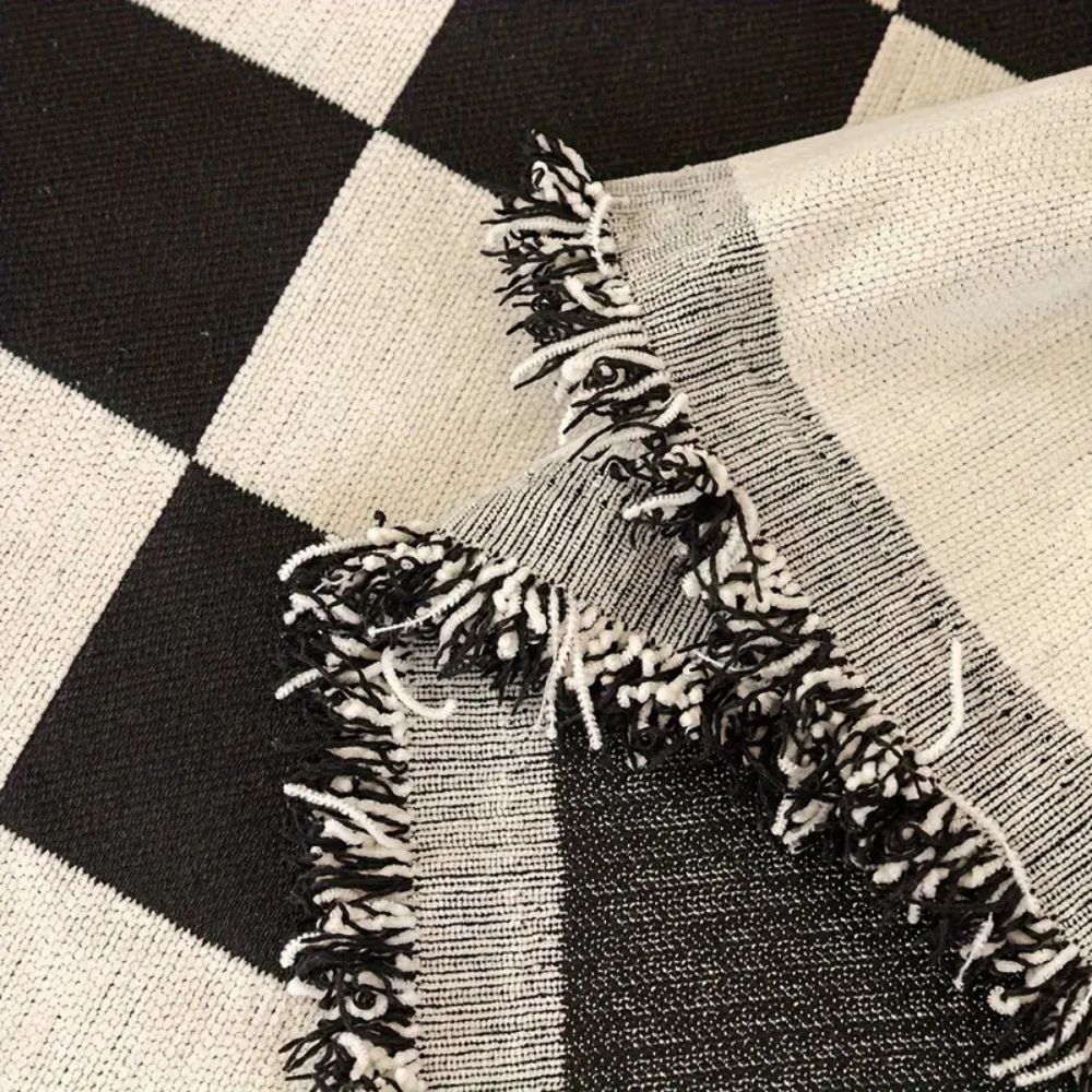 Junips | Checkerboard Anti-Scratch Sofa Cover