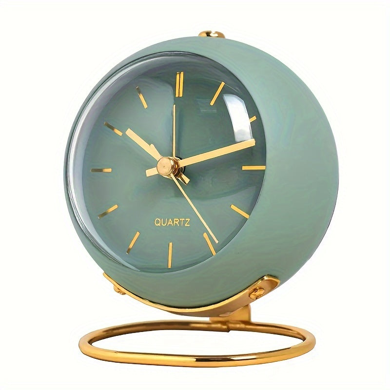 Junips | Buzzley Retro Silent Alarm Clock – Vintage Metal Analogue Clock with Night Light