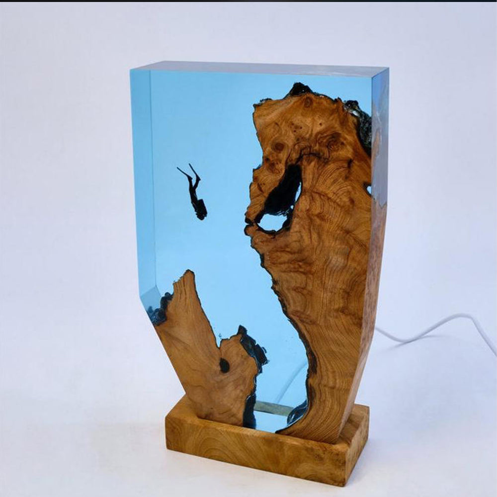 Junips | Frendorf - Stylish Ocean Karst Diver Table Lamp for Your Home