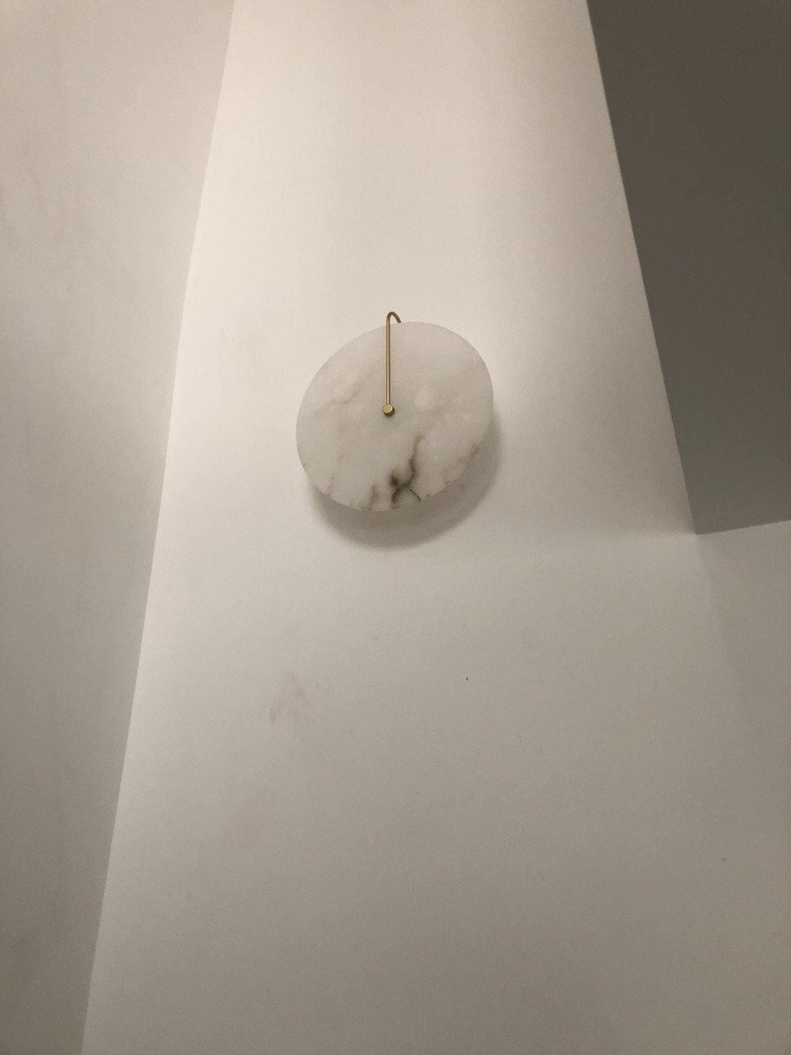 Junips | White Alabaster Wall Lamp
