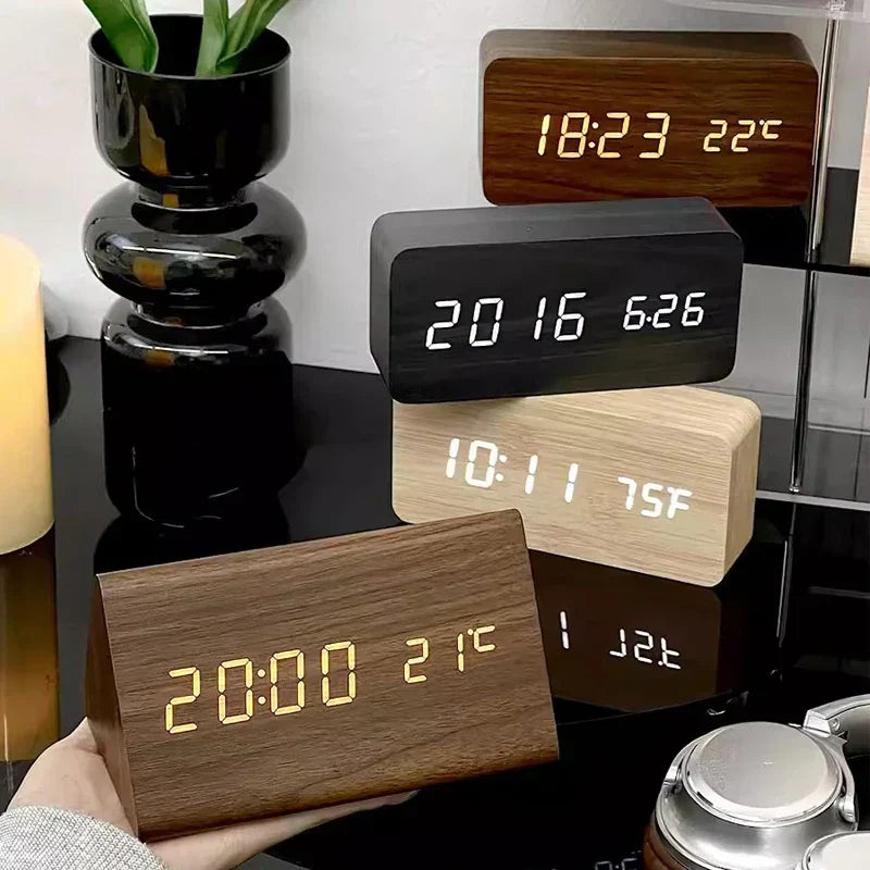 Junips | Charms | Digital Wooden Alarm Clock | Including Temperature Display