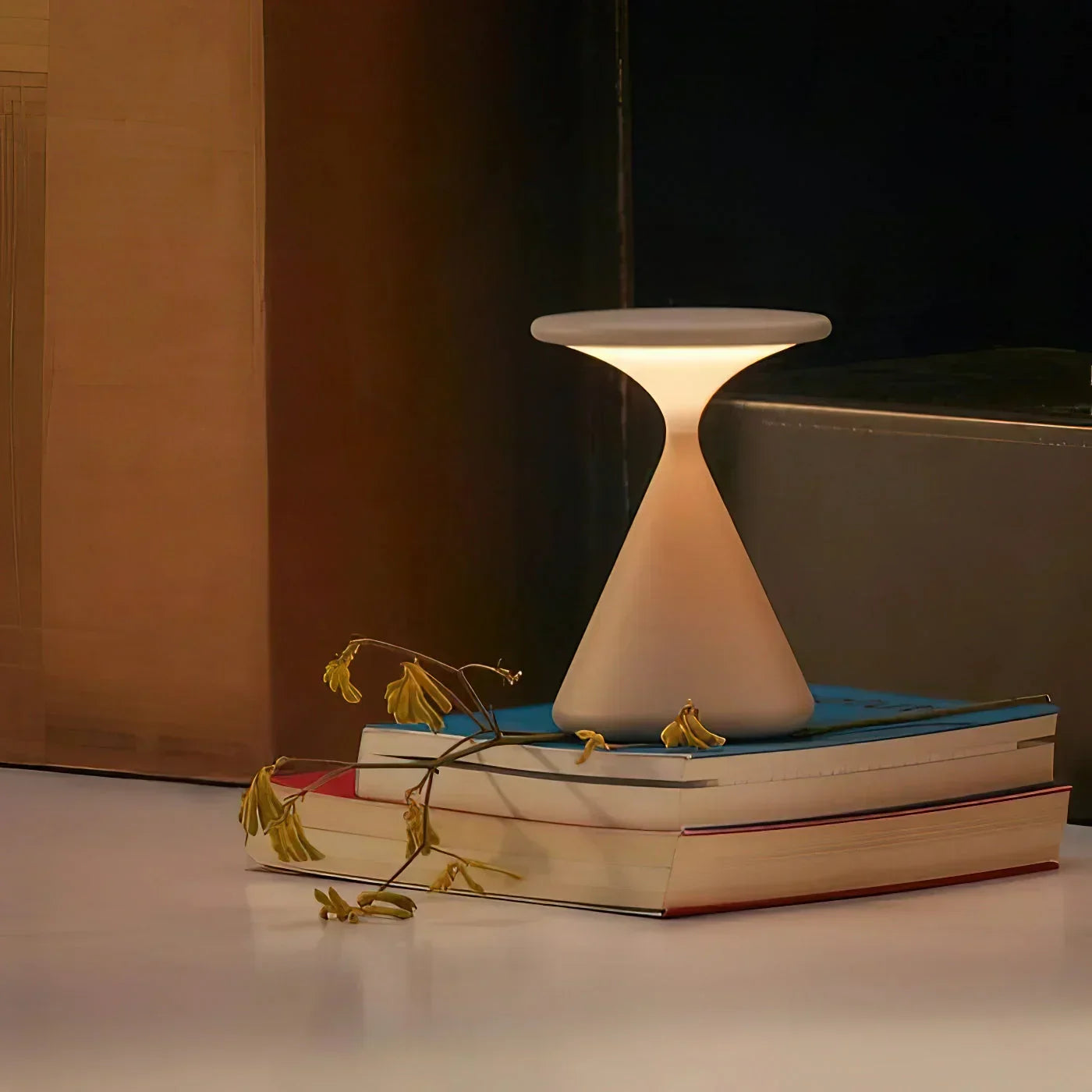 Junips | Wireless Table Lamp Amos Hourglass