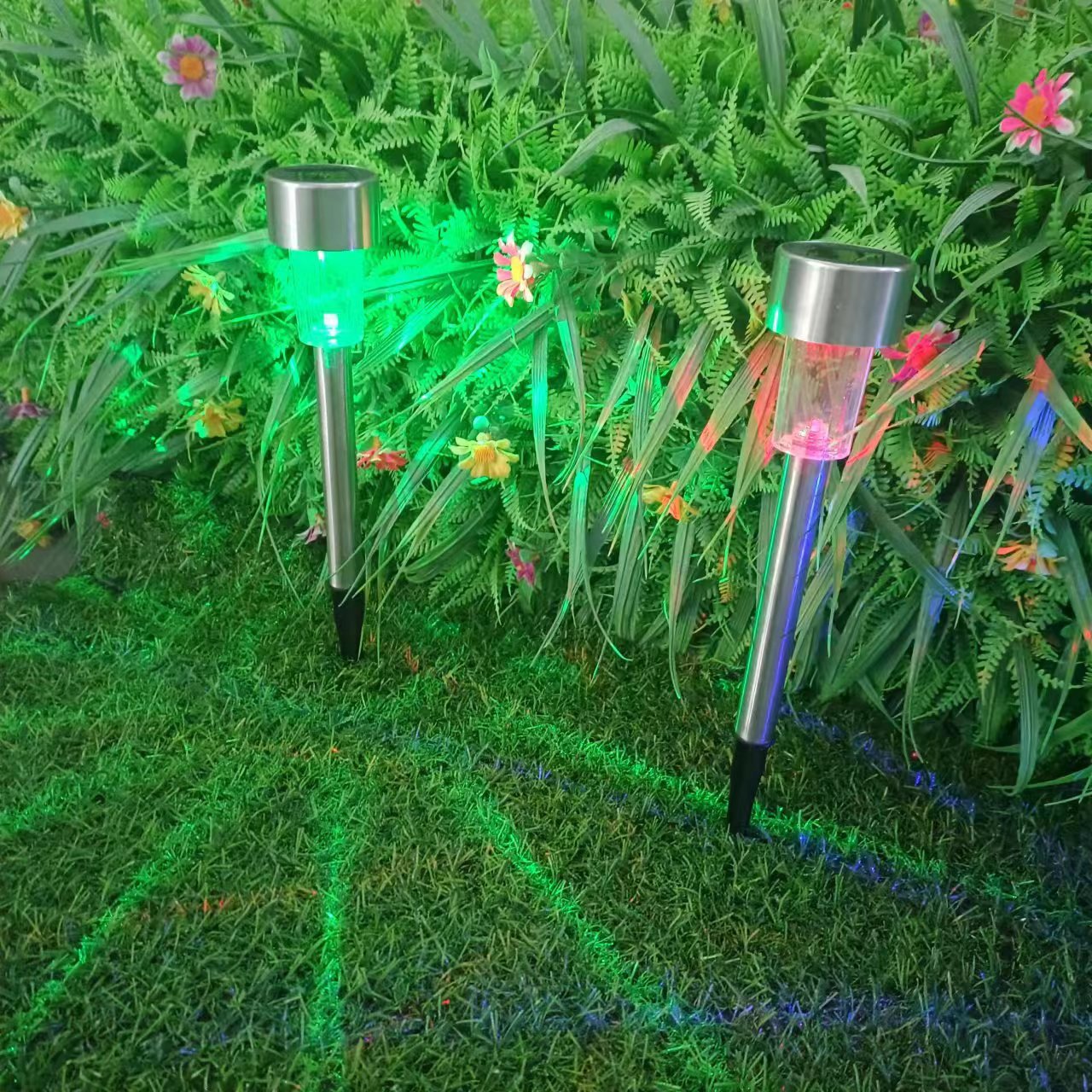 Junips | Modern simplicity solar waterproof stainless steel cylinder LED landscape lighting outdoor light for the garden