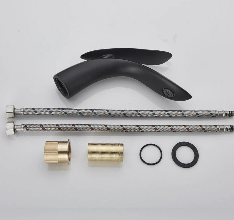 Junips | Luxurious modern bathroom faucet