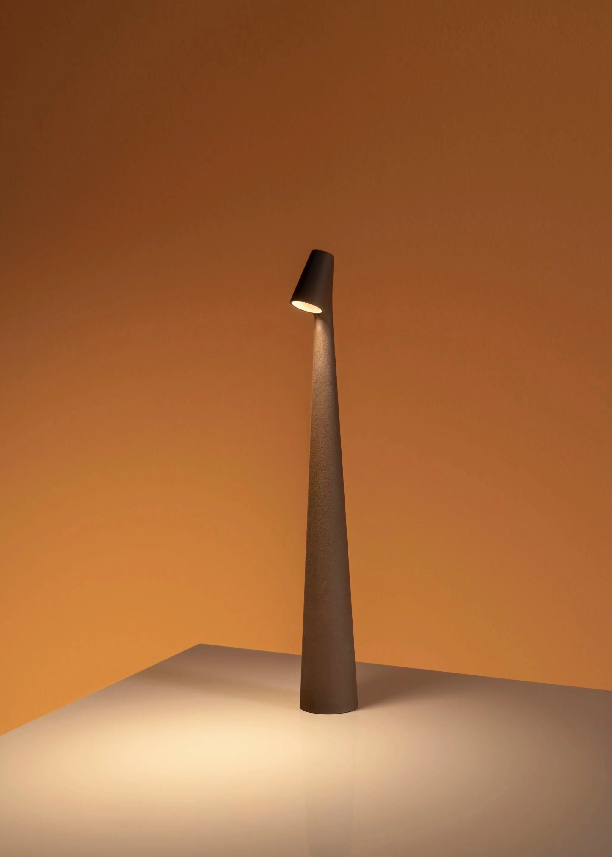 Junips | Wireless LED Table Lamp with Dimming – Modern Nordic Style Design