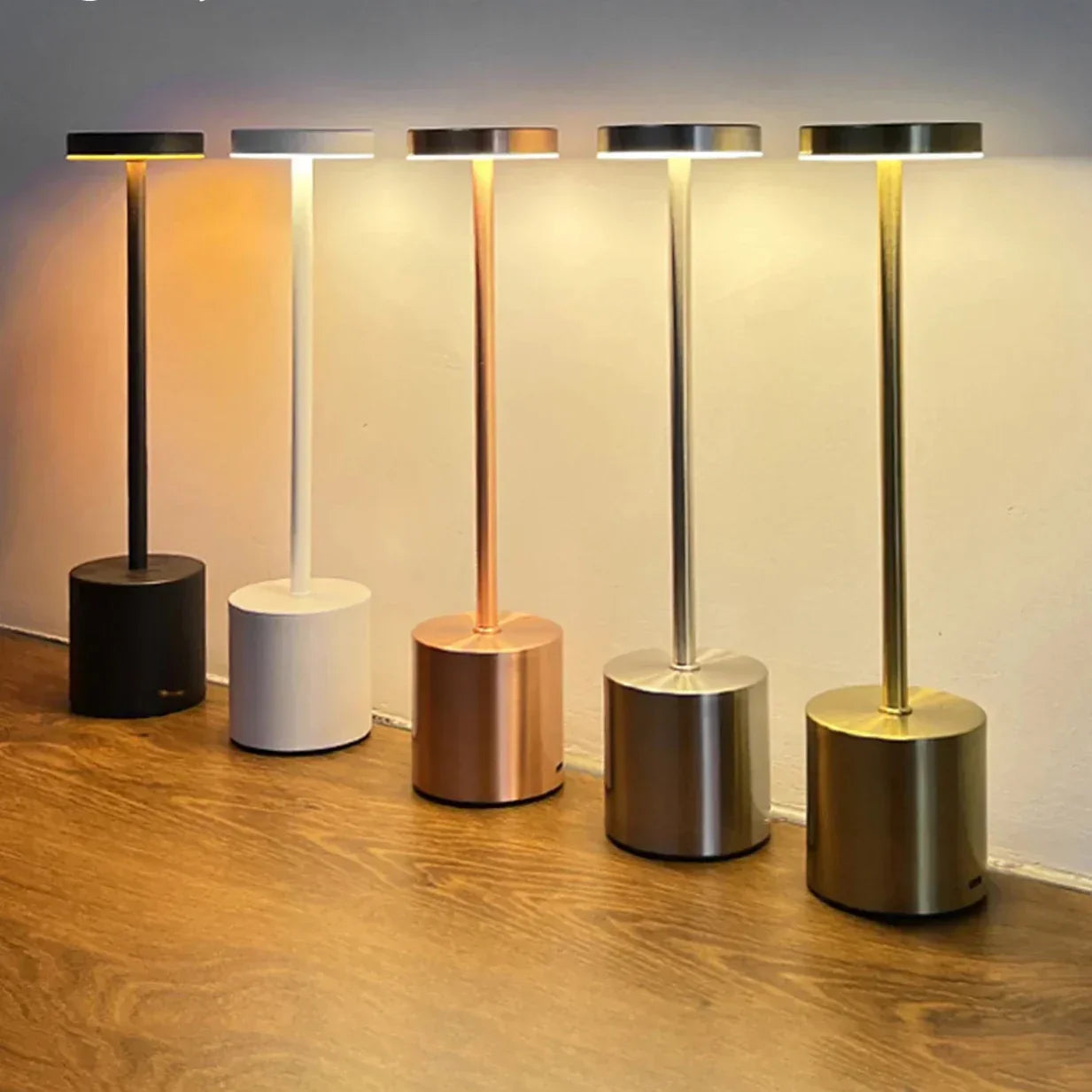Junips | Classic wireless lamp - Touch sensor LED desk lamp with 3 adjustable color temperatures