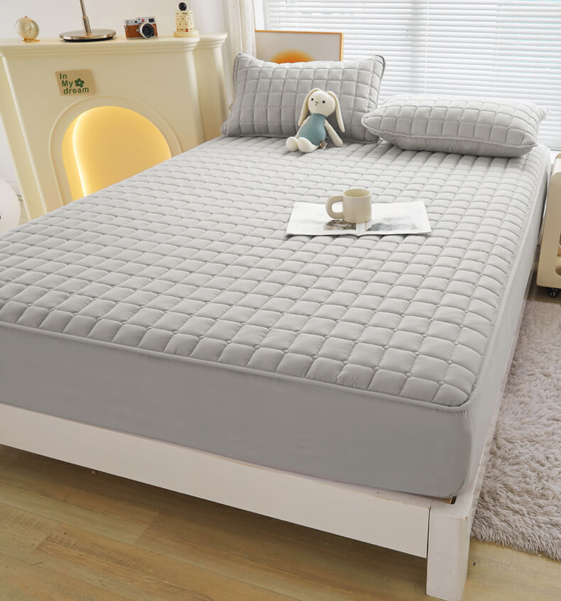 Junips | Comfort Encapsulated Waterproof Mattress Protector