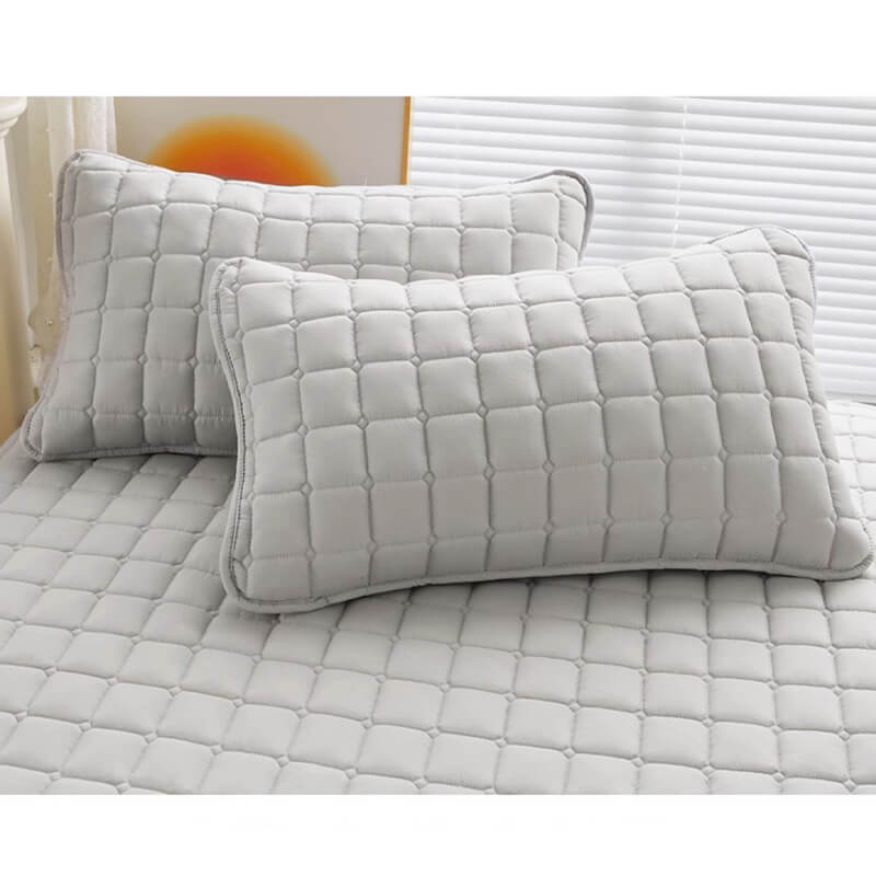 Junips | Comfort Encapsulated Waterproof Mattress Protector