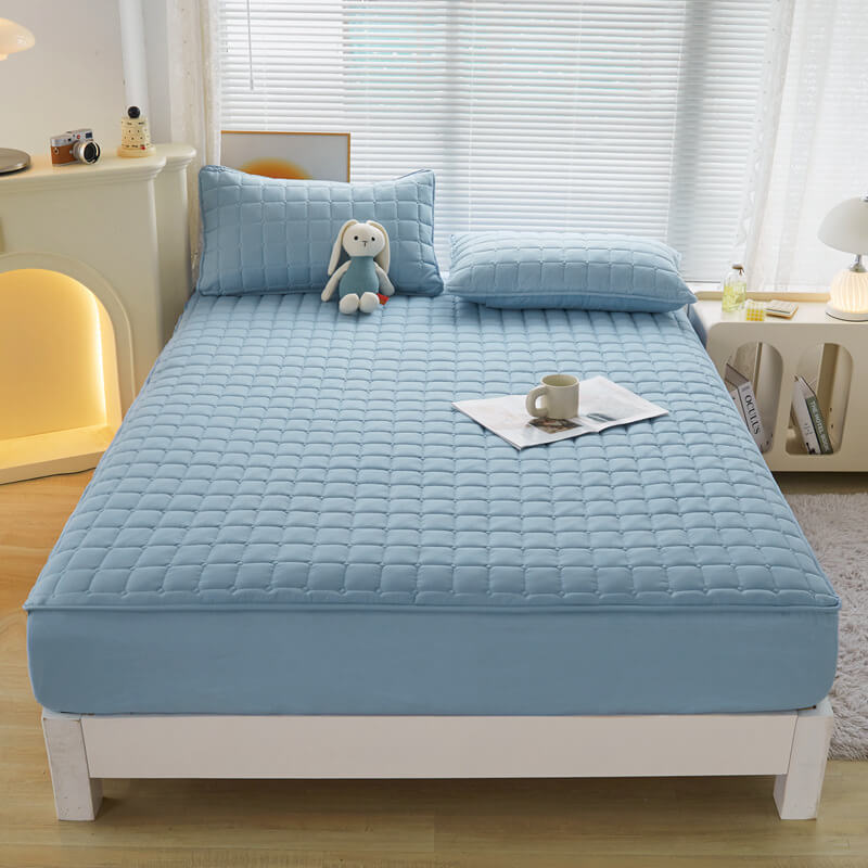 Junips | Comfort Encapsulated Waterproof Mattress Protector