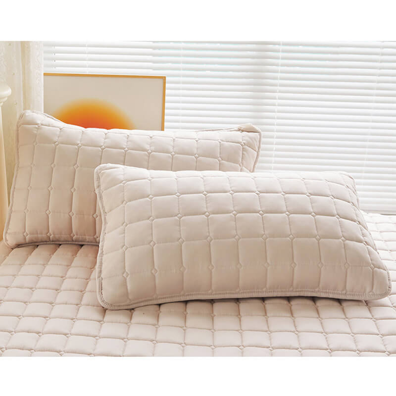 Junips | Comfort Encapsulated Waterproof Mattress Protector