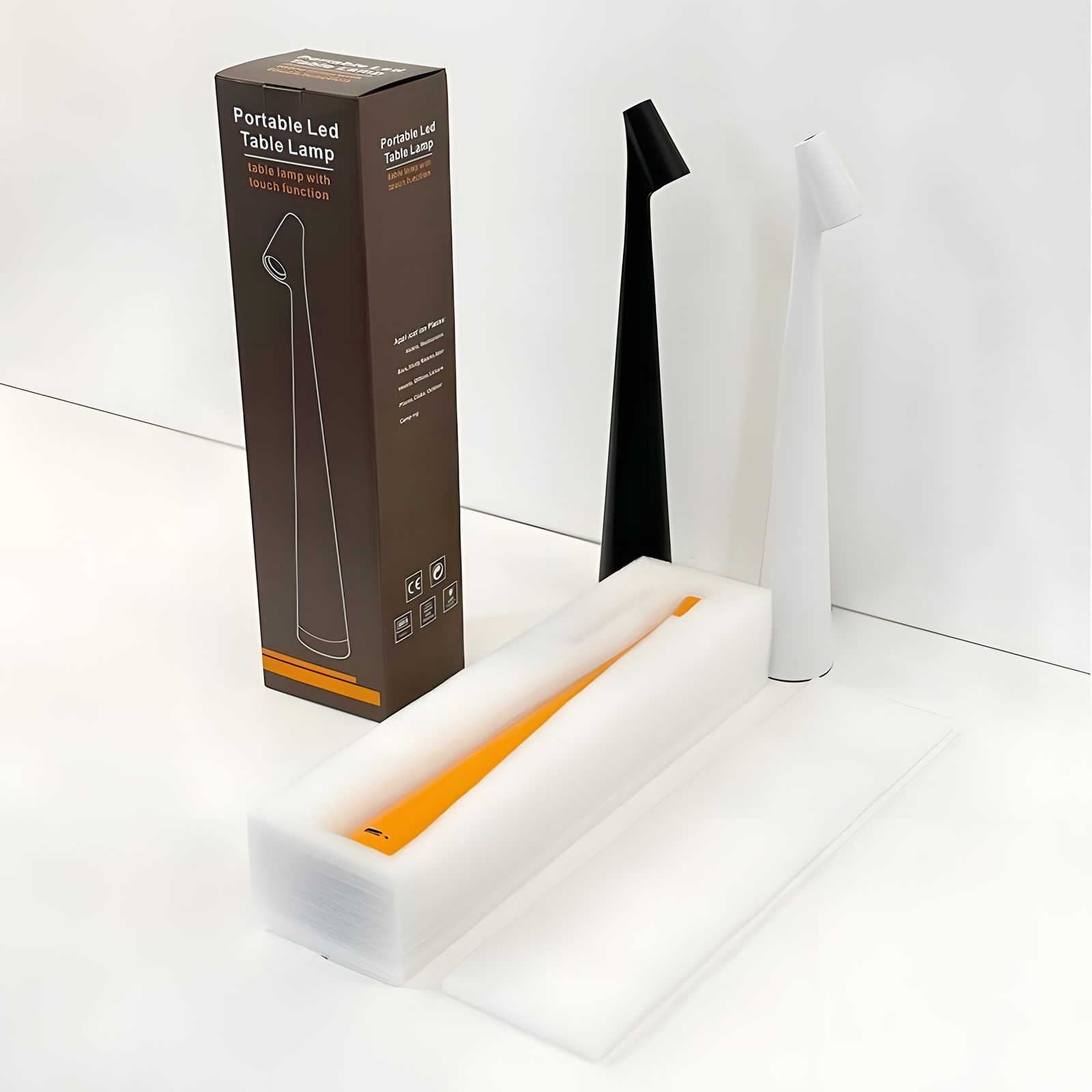 Junips | SlimLuxe - Cordless Table Lamp with Adjustable Brightness