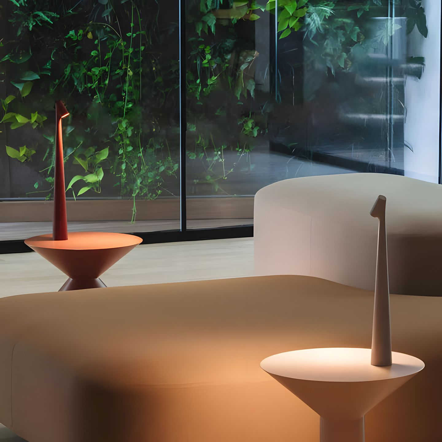 Junips | SlimLuxe - Cordless Table Lamp with Adjustable Brightness