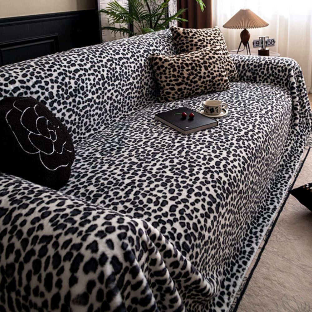 Junips | Cozy Leopard Print Sofa Cover