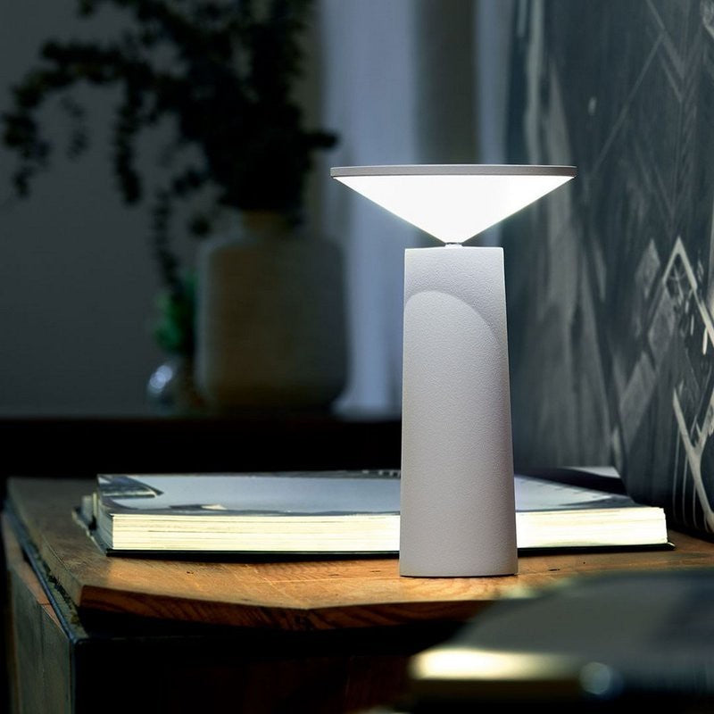 Junips | FlexiBeam - Modern LED Table Lamp with Swivel Head