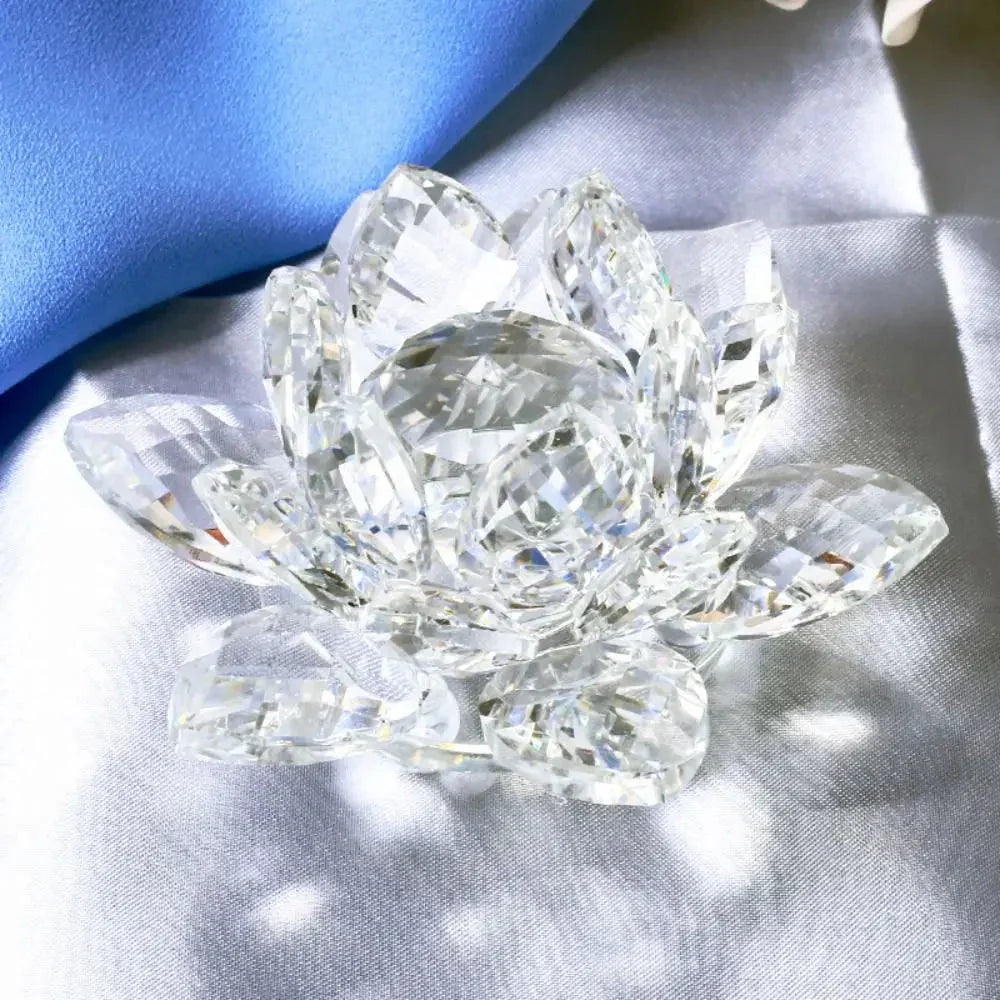 Junips | Crystal Lotus Flower Figurine Home Wedding Decoration Glass Art Collection Paperweight Office Table Ornaments Souvenir Gifts