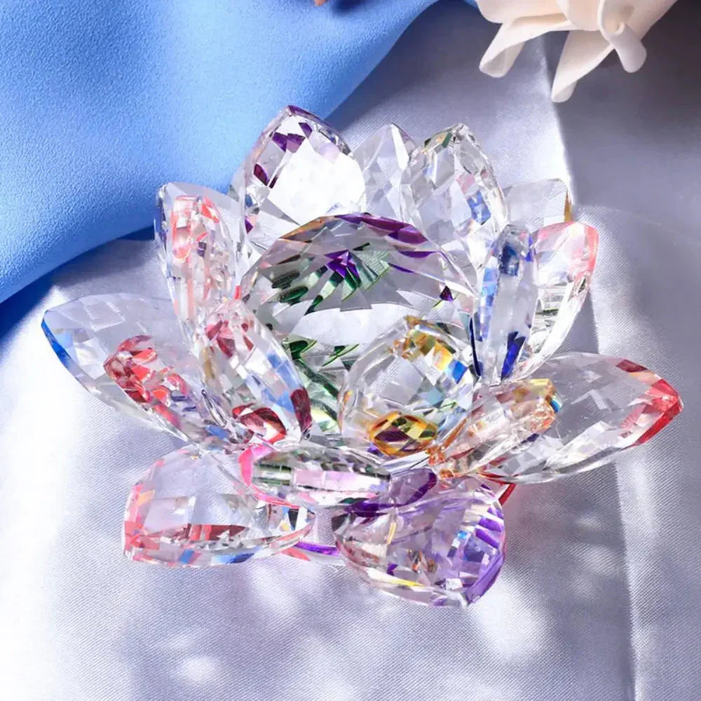 Junips | Crystal Lotus Flower Figurine Home Wedding Decoration Glass Art Collection Paperweight Office Table Ornaments Souvenir Gifts