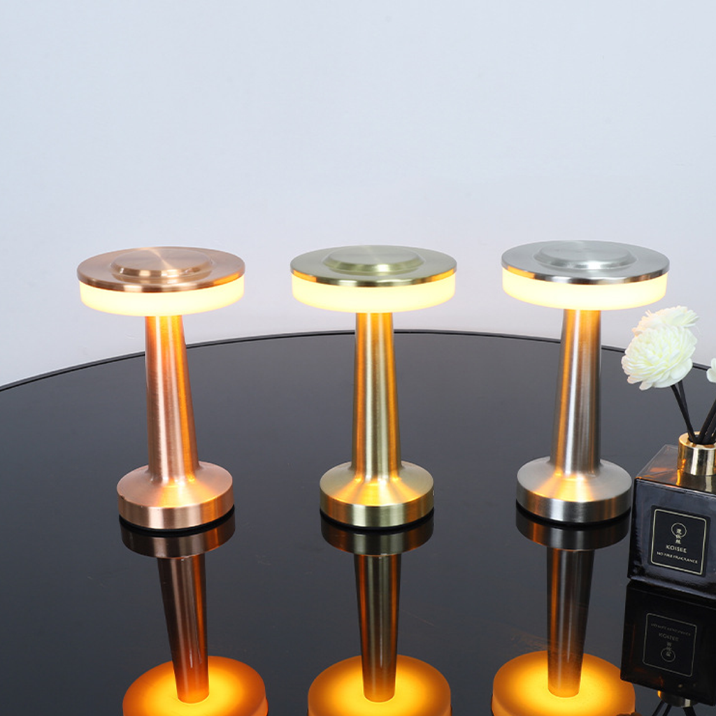 Junips | Black LED Table Lamp with Metal Finish – Modern Light for Living Rooms and Offices, Warm Light