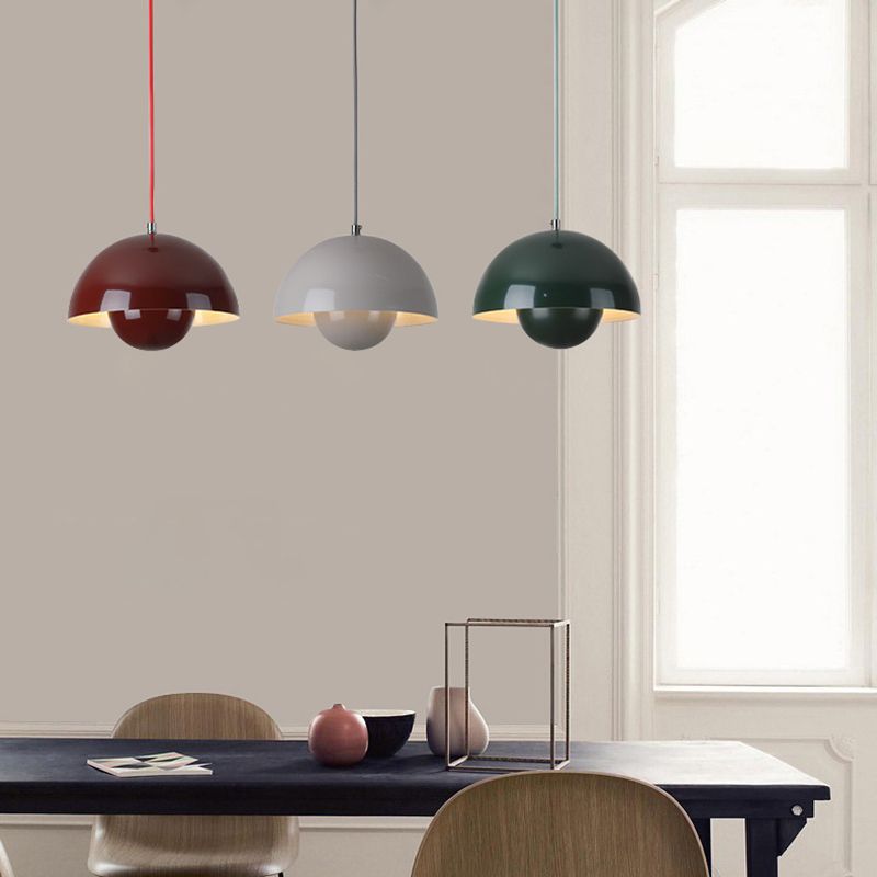 Junips | AuroraBloom™ – Hanging Flower Pot Lamp for the Bedroom
