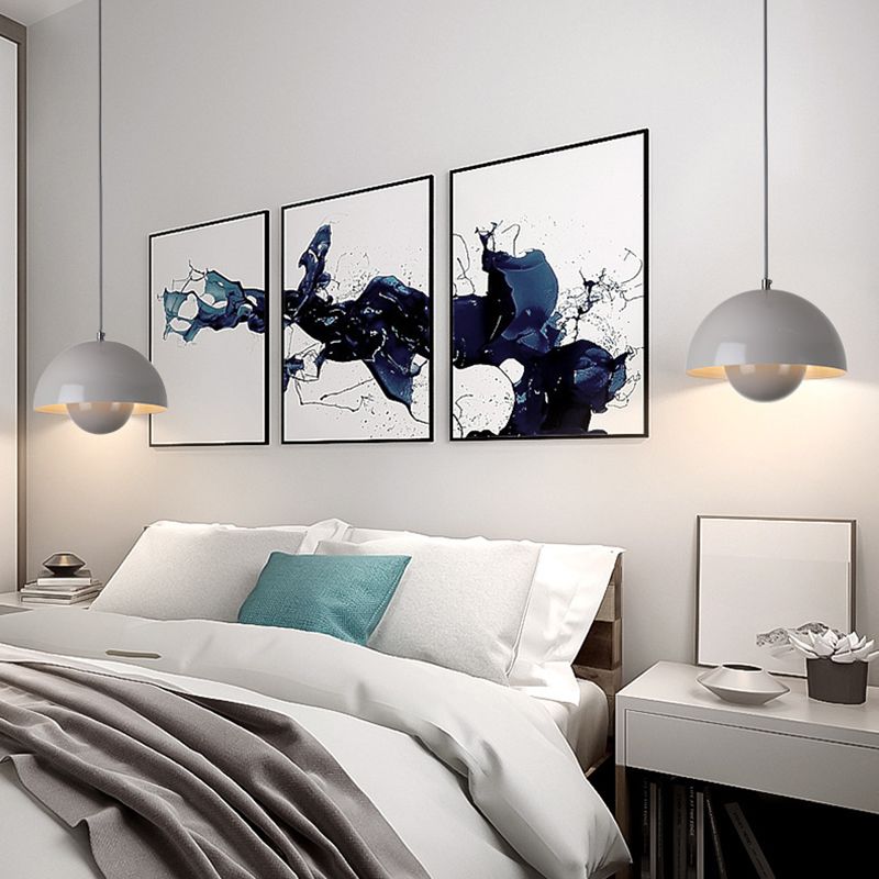 Junips | AuroraBloom™ – Hanging Flower Pot Lamp for the Bedroom