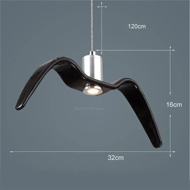 Junips | BeakBrilliance - Design Bird Lamp for Unique Interiors