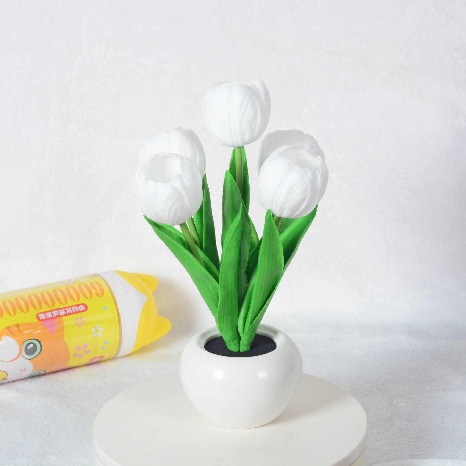 Junips | Modern Creative Simulation Tulip Peony LED Night Light Table Lamp