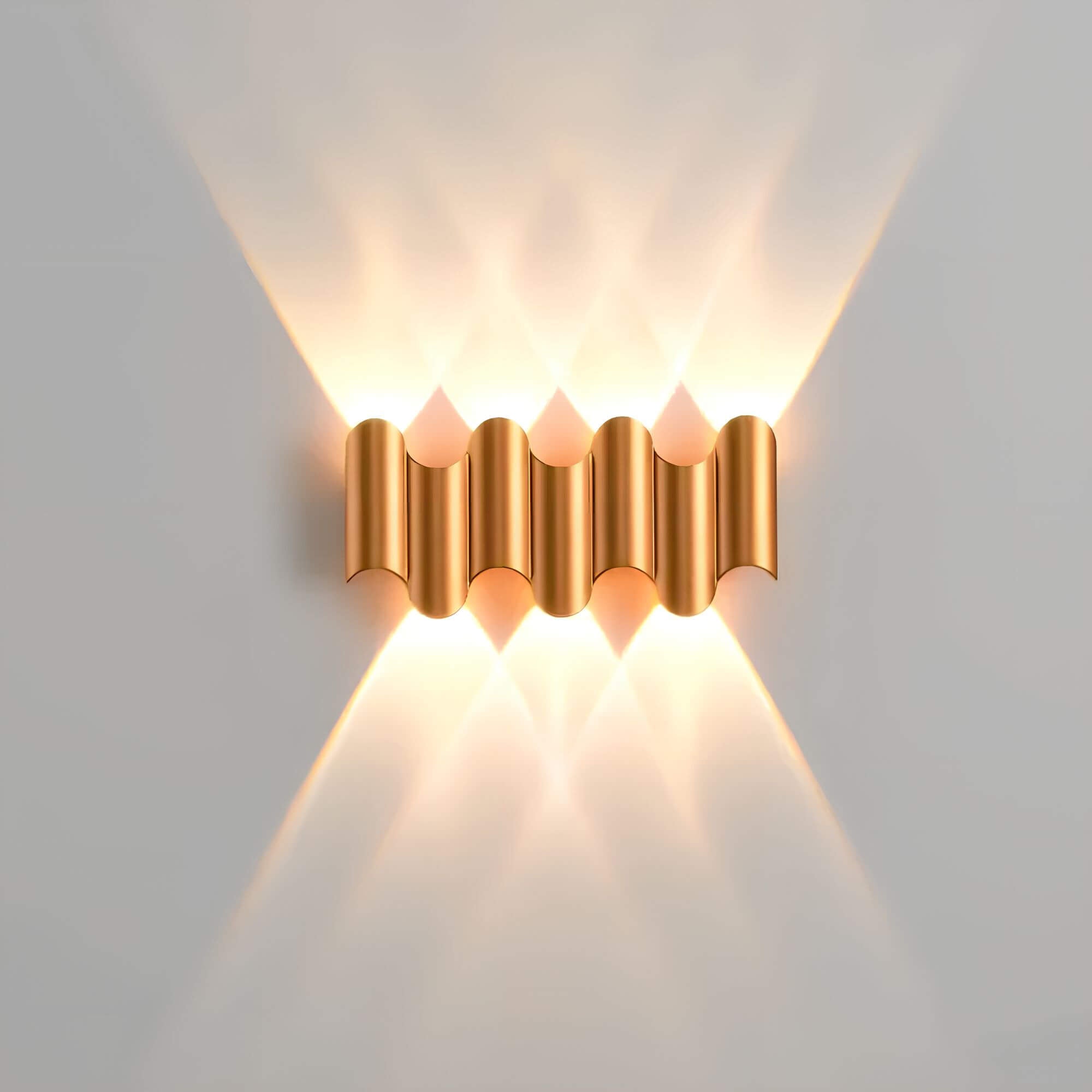 Junips | Aluminum Wall Lamp