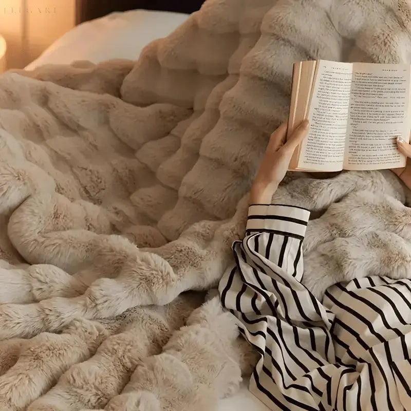 Junips | Warming Blanket - warm blanket for winter - sofa